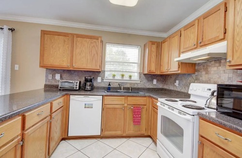 West San Antonio House | #Contractors #First Responders #Traveling Nurses #Realtors #JBSA #USAF #NSCA