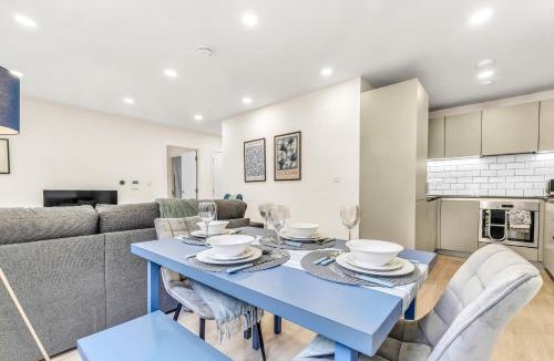 Bedford Apartment | Contractors Gem, 2 Bed, Sleeps 6, Ensuite, onsite Parking