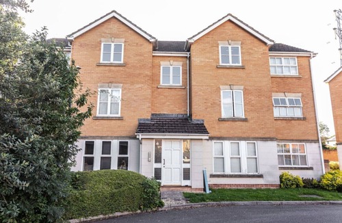 Swindon Apartment | Contractors*Long Stay Discounts*Free Parking