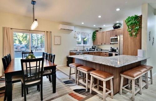 Forks House | Contreras Vacation House