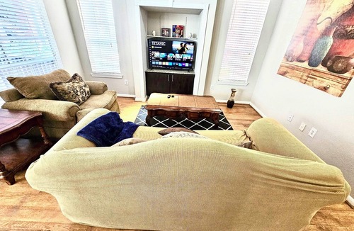 Woodlake - Briar Meadow Apartment | Convenience-Downtown-MedCtr-Entertainment-Westheimer-NRG