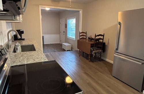 Cleveland Apartment | Convenient 2BR -1.5 bath near Lee University, Chattanooga airport, Ocoee River
