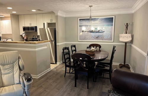 Athens Condo | Convenient 3 bed 2 bath condo near Memorial Park, Five-points, & UGA in Athens