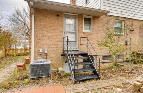 Calverton House | Convenient and Cozy! Apartment in DC Suburbs!