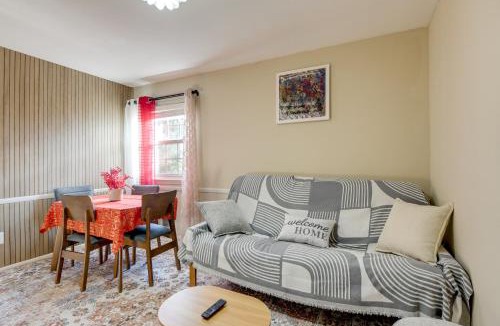 Calverton House | Convenient and Cozy! Apartment in DC Suburbs!