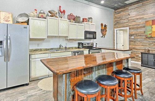 Broken Arrow House | Convenient Broken Arrow Home - 22 Mi to Tulsa!