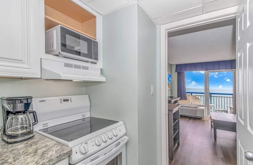Myrtle Beach Condo | Convenient Coastal Bliss