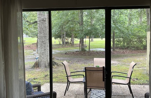 Mandeville Condo | Convenient condo living!