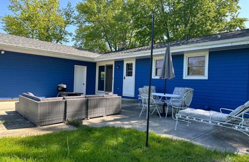 New Munster House | Convenient Countryside Oasis