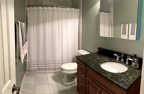 Cos Cob House | Convenient, cozy retreat