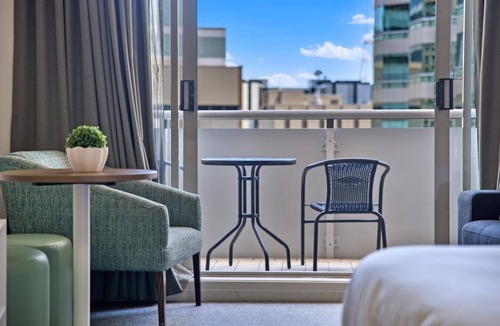 Chatswood Apartment | Convenient Cozy Studio Next to Chatswood Station