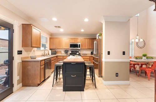 Centennial Hills House | Convenient & Cozy