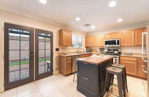 Centennial Hills House | Convenient & Cozy
