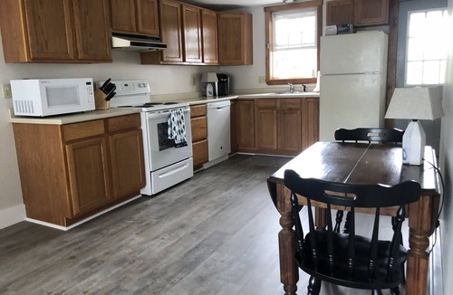 Boothbay Harbor Apartment | Convenient Downtown Location w/Harbor View