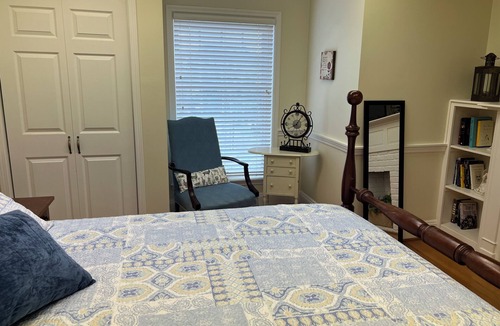 Abingdon Apartment | Convenient Downtown Location!