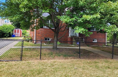 Silver Spring House | Convenient/family friendly home with yard drivewaynn