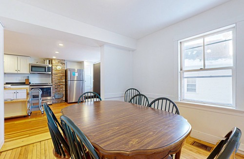 Weston House | Convenient in-town house, river view, dog-friendly, deck, kitchen, w/d, TV, wifi