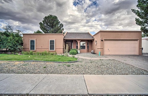 Las Cruces House | Convenient Las Cruces Home w/Patio & Grill!