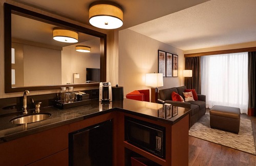 Friendship Heights Hotel | Convenient Metro Access | Modern Accommodations | Pool | 4 Units w/Breakfast!