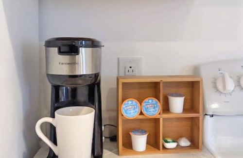 Fords Branch Apartment | Convenient & Modern 2 Bed Apt Free Wi-Fi & Parking