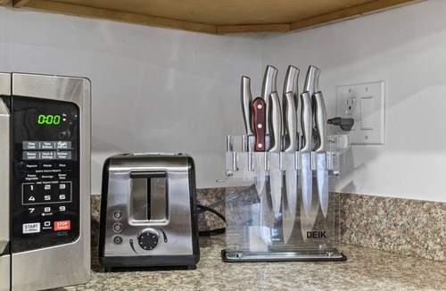 Milpitas House | Convenient Modern COZY 4BA/2BR Hidden GEM