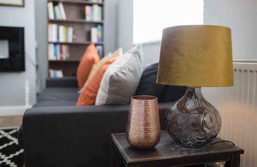 Trumpington Apartment | Convenient, modern upstairs flat