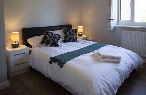 Trumpington Apartment | Convenient, modern upstairs flat