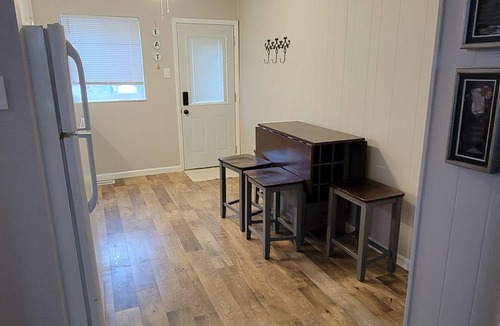 Ballwin Condo | Convenient Newly Renovated Ballwin 2 Bedroom Condo