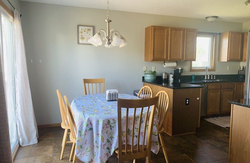 Urbandale House | Convenient Ranch home with 4 bedrooms