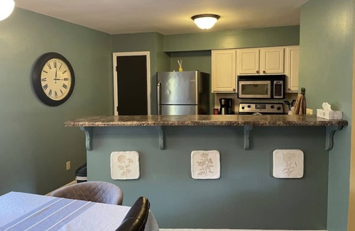 Columbia House | Convenient residential home
