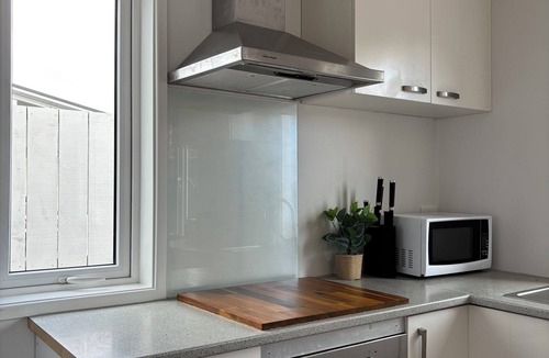 Greenlane - Ellerslie House | Convenient Retreat in Onehunga