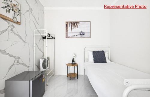 Cabramatta Apartment | Convenient Single Stay in Vibrant Cabramatta - Shared Bathroom