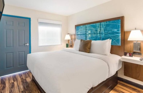 Merry Oaks House | Convenient Stay in Delhi! 4 Budget-friendly Units, Free Breakfast and Parking