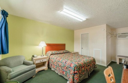 Boise City Hotel | Convenient Stay Near Scenic Trails & Nature Preserves
