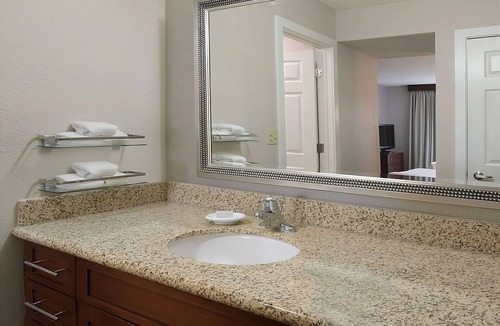 Northeast Heights Hotel | Convenient Stay, Superb Location! 3 Modern Units, Free Breakfast, w/Pool
