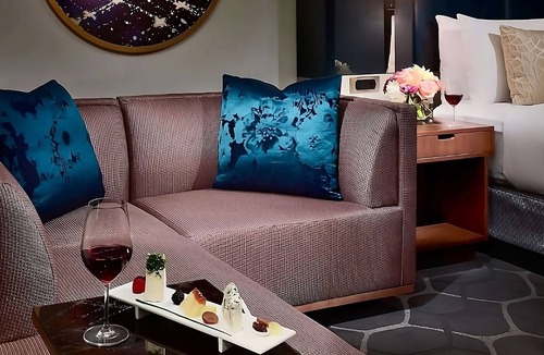 Uptown Hotel | Convenient Stay, Superb Location! 4 Relaxing Units, Near Houston Zoo, w/Pool!