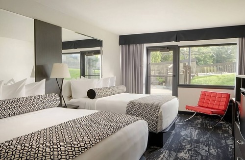 Riverside Hotel | Convenient Stay, Superb Location! 4 Modern Units, Pets are Allowed Here!