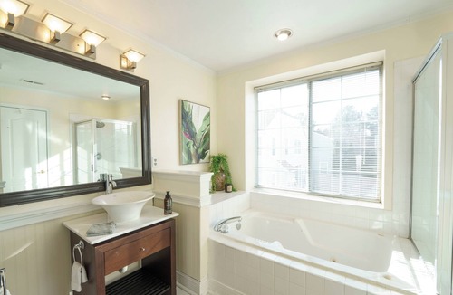 Western Branch North House | Convenient to all 7 cities