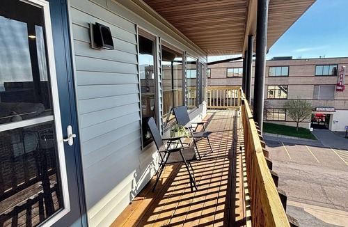 Endion Apartment | Convenient to the North Shore walk to Lake Superior, centrally located 2 bedroom
