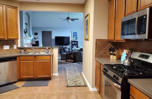 Spring House | Convenient to The Woodlands, Night-life and Concerts!