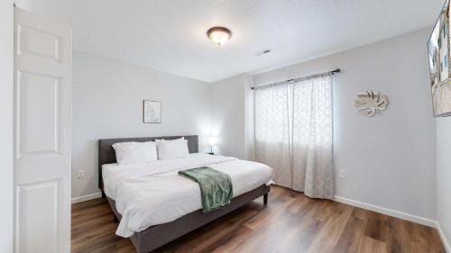Brighton Apartment | Convenient two bedroom near DIA