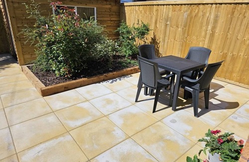 Birkenhead House | Convenient Wirral Retreat