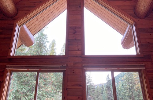 St. Regis Cabin | Convenient yet private, serene, & quiet with good Wi-Fi