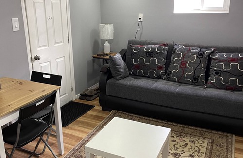 Mariners Harbor House | Conveniently located