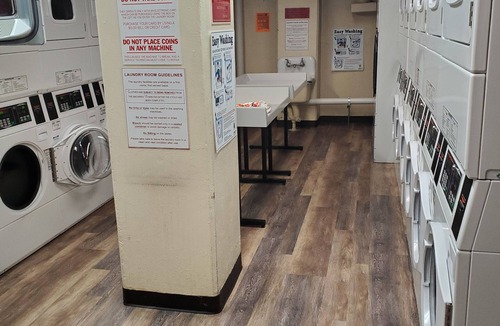 Peachtree Center Condo | Conveniently Located Downtown Apartment