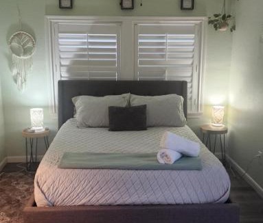 Olmos Park Terrace House | Conveniently Located San Antonio Getaway