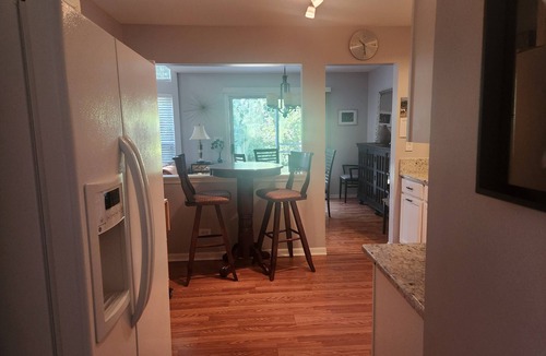 Itasca House | Conveniently located spacious townhome.