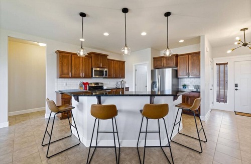 Kennewick House | Conveniently located Clean Rambler.