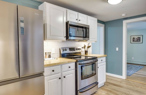 Town of Webb Condo | Conveniently Located Old Forge Condo Near Downtown