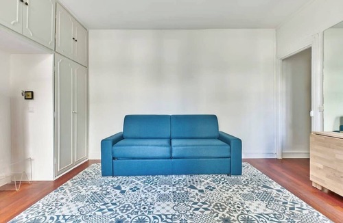 Saint-Lambert Apartment | Convention · 15th · Colorful & Bright Studio – managed by Mey Agency